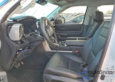 2024 Toyota Tundra Crewmax Sr z USA, uszkodzony, nr VIN 5TFLA5DB5RX180213